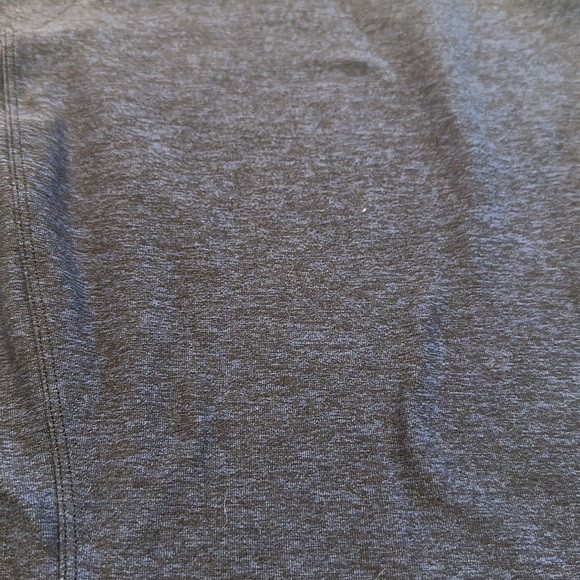 🍋Women’s Lululemon Runderful long sleeve size 6🍋 - Picture 5 of 14